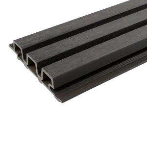 WPC WEO35 Gardenwall 33x170mm (wb 140mm) 290cm Dark Grey-Optiek van hedendaags open latwerk
