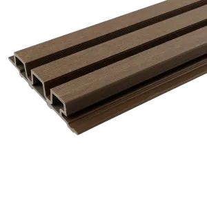WPC WEO35 Gardenwall 33x170mm (wb 140mm) 290cm Teak-Optiek van hedendaags open latwerk