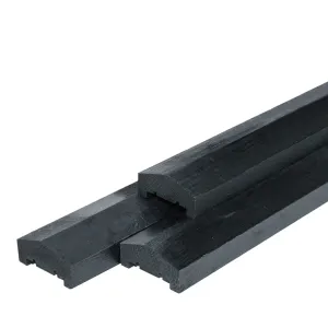 Afdeklat Piramide Vuren Zwart gespoten Piramide 3