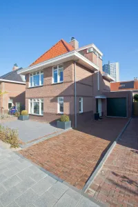 Opsluitband 10x20x100 hanzezwart GRN+ KOMO-Te gebruiken voor het opsluiten van bestrating