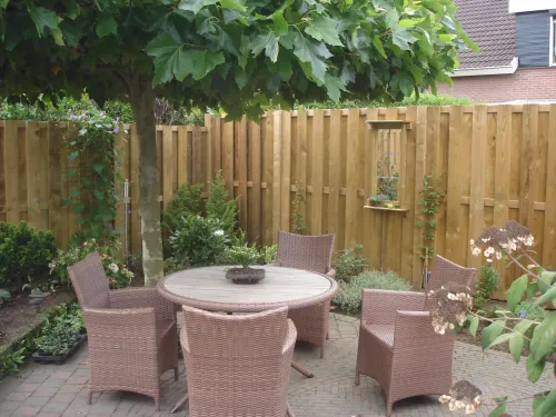 Tuinscherm Hengelo 15-planks 15x140mm 180x180cm RVS Geschroefd-Karakteristieke houtnerf