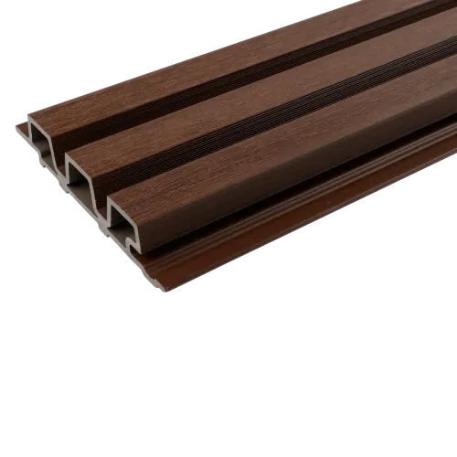 WPC WEO60 Gardenwall 33x170mm (wb 140mm) 290cm Ipé-Optiek van hedendaags open latwerk