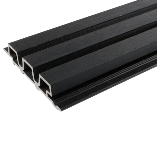 WPC WEO35 Gardenwall 33x170mm (wb 140mm) 290cm Ebony Black-Optiek van hedendaags open latwerk