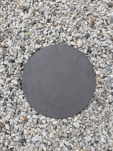 08711434309974_E1_GE_Bestrating stenen Beton_Stip stap stenen_Staptegel rond 58 cm antraciet_3101028_01