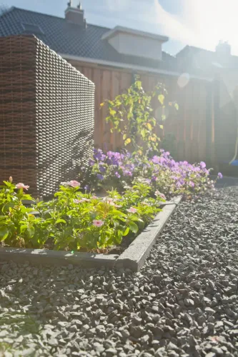 Opsluitband 6x20x100 hanzezwart GRN+ KOMO-Voorkomt verzakking van de bestrating