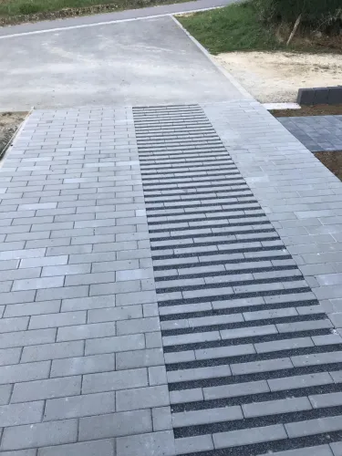 Hydro Lineo 30x10x8 nok 40 antraciet-