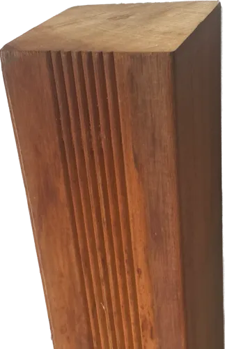 Paal Niove 68x68mm glad/geribd en gepunt FSC®100% 300cm-