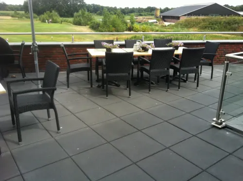 Grootformaat tegel 50x50x5 facet KOMO zwart klein pakket-Onderhoudsvriendelijk